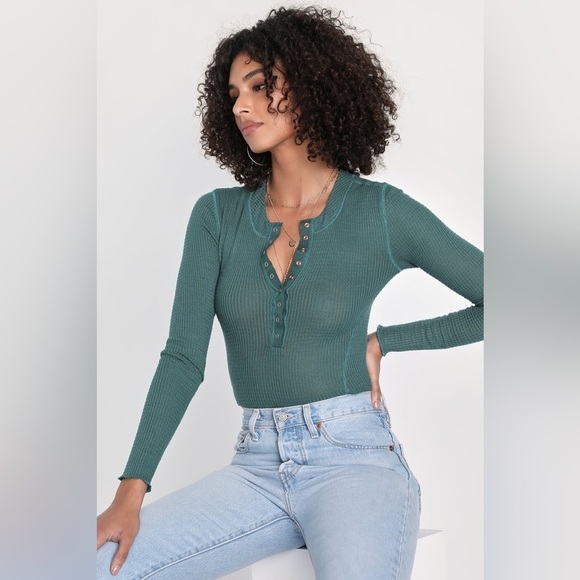 Free People One of the Girls Emerald Jaded Green Waffle Knit Henley Top - small - Picture 4 of 7
